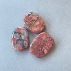 rose quartz (mineral) (copy)